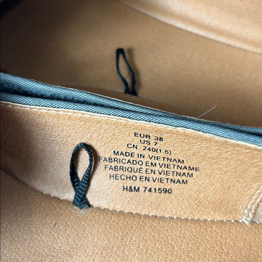 H&M Women's Gray Flats - Picture 2 of 4